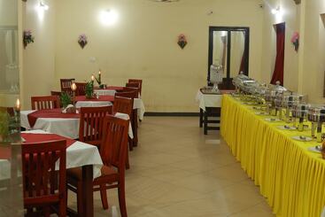 هتل Ideal Ayurvedic Resort Kovalam
