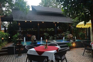 هتل Ideal Ayurvedic Resort Kovalam