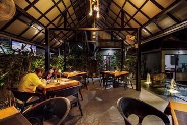 هتل Ideal Ayurvedic Resort Kovalam