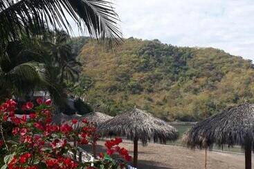 هتل La Quinta Gran Bahía, Cuastecomates   Todo Incluido