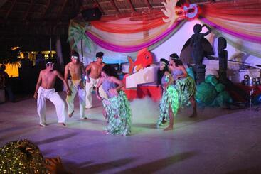 هتل La Quinta Gran Bahía, Cuastecomates   Todo Incluido