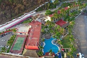 هتل La Quinta Gran Bahía, Cuastecomates   Todo Incluido