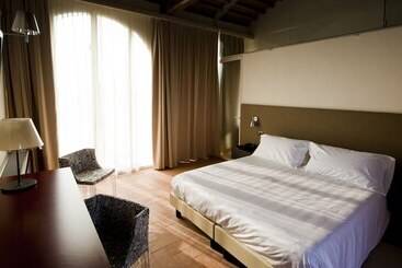 هتل Locanda Sant'agata