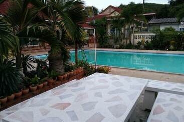 هتل One D Homestay