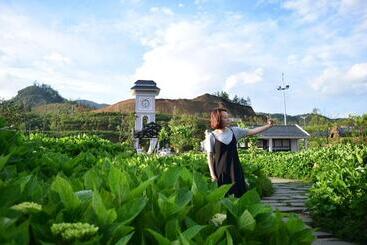 هتل Phuong Nam