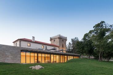 هتل Torre De Gomariz Wine & Spa