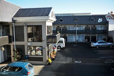 Kiwi Studios Motel