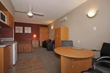 Kiwi Studios Motel