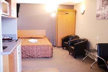 Kiwi Studios Motel