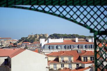 Lisbon Colours Bairro Alto Apartments