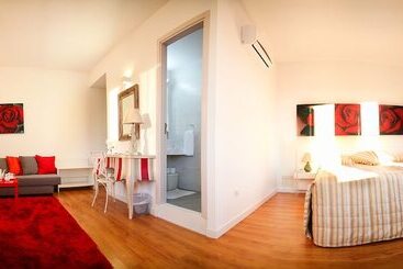 Operetta House