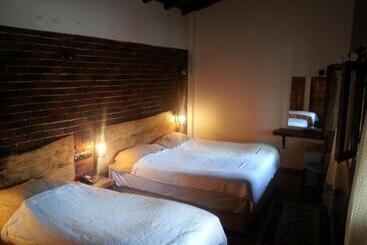 پانسیون Amazon Petite Palace