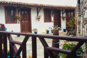 پانسیون Amazon Petite Palace