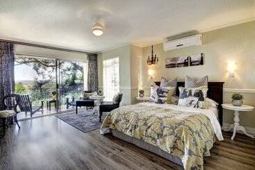 پانسیون Loerie's Call Guesthouse