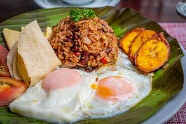 Chateau Arenal Hotel & Restaurante