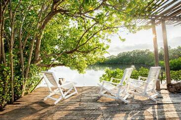 هتل Club Mango Eco Resort