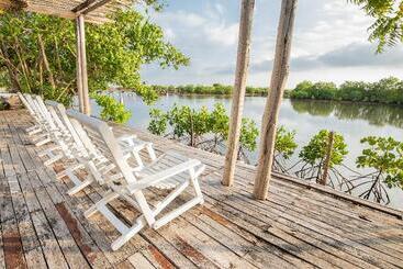 هتل Club Mango Eco Resort
