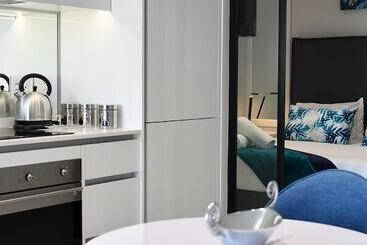 هتل Ellipse Executive Apartments
