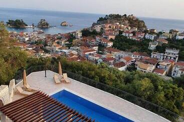 هتل Elysium Living Parga