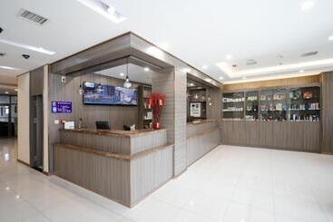 Hanting Hotel Shenyang Nanta Shoe Market