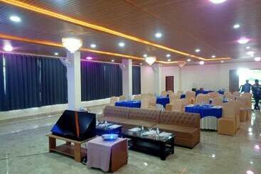 Treenz Hotels