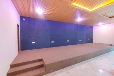 Treenz Hotels