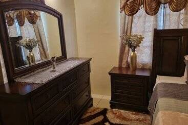 Charming 2 Bed House In Portmore Gated Community - Spanish Town