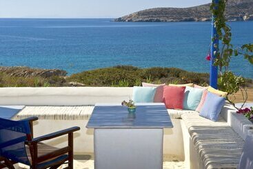 Blue Dolphin Antiparos Villas And Suites