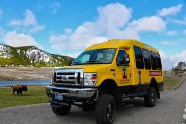 Explorer Cabins At Yellowstone
