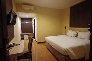 هتل Amazing Beach Resort Palu