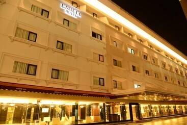 Emilia Hotel By Amazing