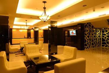 Emilia Hotel By Amazing