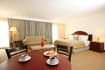 هتل Fiesta Inn Express Nuevo Laredo