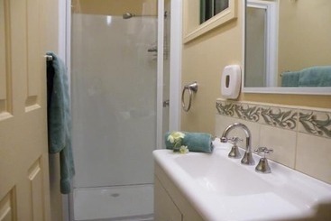 هتل Hamilton Caravan Park