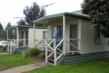 هتل Hamilton Caravan Park