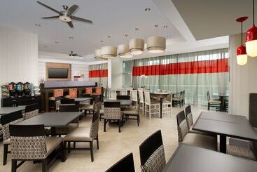 Отель Homewood Suites By Hilton Miami Downtown/brickell
