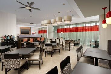 Отель Homewood Suites By Hilton Miami Downtown/brickell