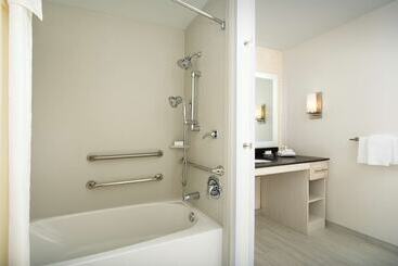 Отель Homewood Suites By Hilton Miami Downtown/brickell