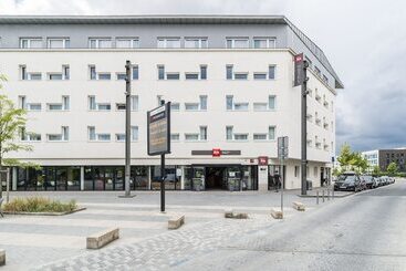 هتل Ibis Marne La Vallée Val D'europe