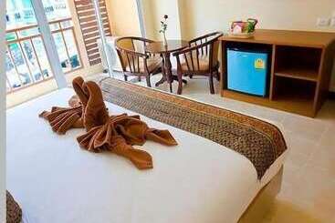 هتل Iris Residence