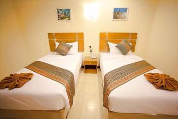 هتل Iris Residence