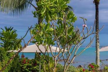 هتل Mon Choisy Beach R