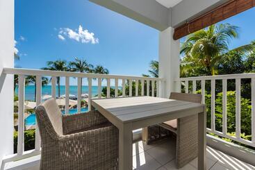 هتل Mon Choisy Beach R