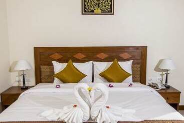 هتل Airport Resort Phuket