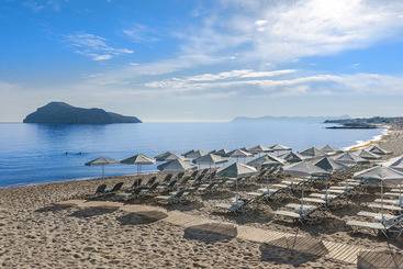 هتل Porto Platanias Village Resort