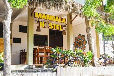 هتل Mandala Hostel Jeri