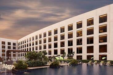 Pullman New Delhi Aerocity An Accor Hotels Brand