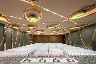 Pullman New Delhi Aerocity An Accor Hotels Brand