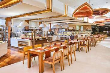 Pullman New Delhi Aerocity An Accor Hotels Brand
