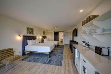 هتل Sea Palms Resort
